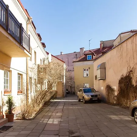Perfect Getaway In The Heart Of Old Town Apartment *